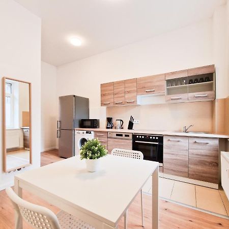 Raj Living - 1 Or 4 Room Apartments - 15 Min To Messe Dus - 10 Min Old Town Dus Дюссельдорф Экстерьер фото