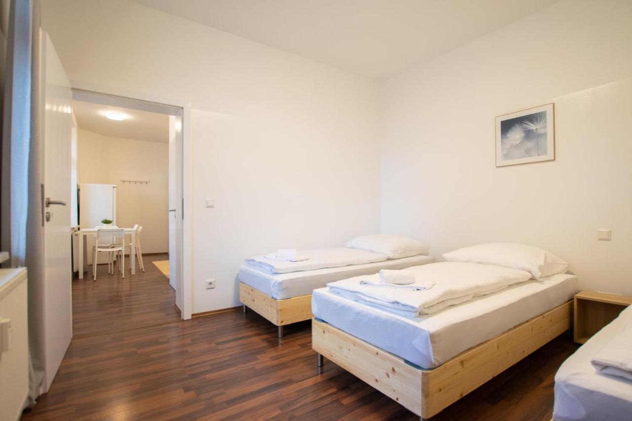 Raj Living - 1 Or 4 Room Apartments - 15 Min To Messe Dus - 10 Min Old Town Dus Дюссельдорф Экстерьер фото
