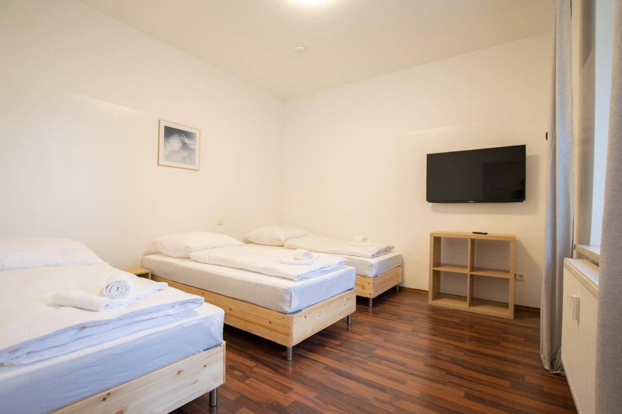 Raj Living - 1 Or 4 Room Apartments - 15 Min To Messe Dus - 10 Min Old Town Dus Дюссельдорф Экстерьер фото