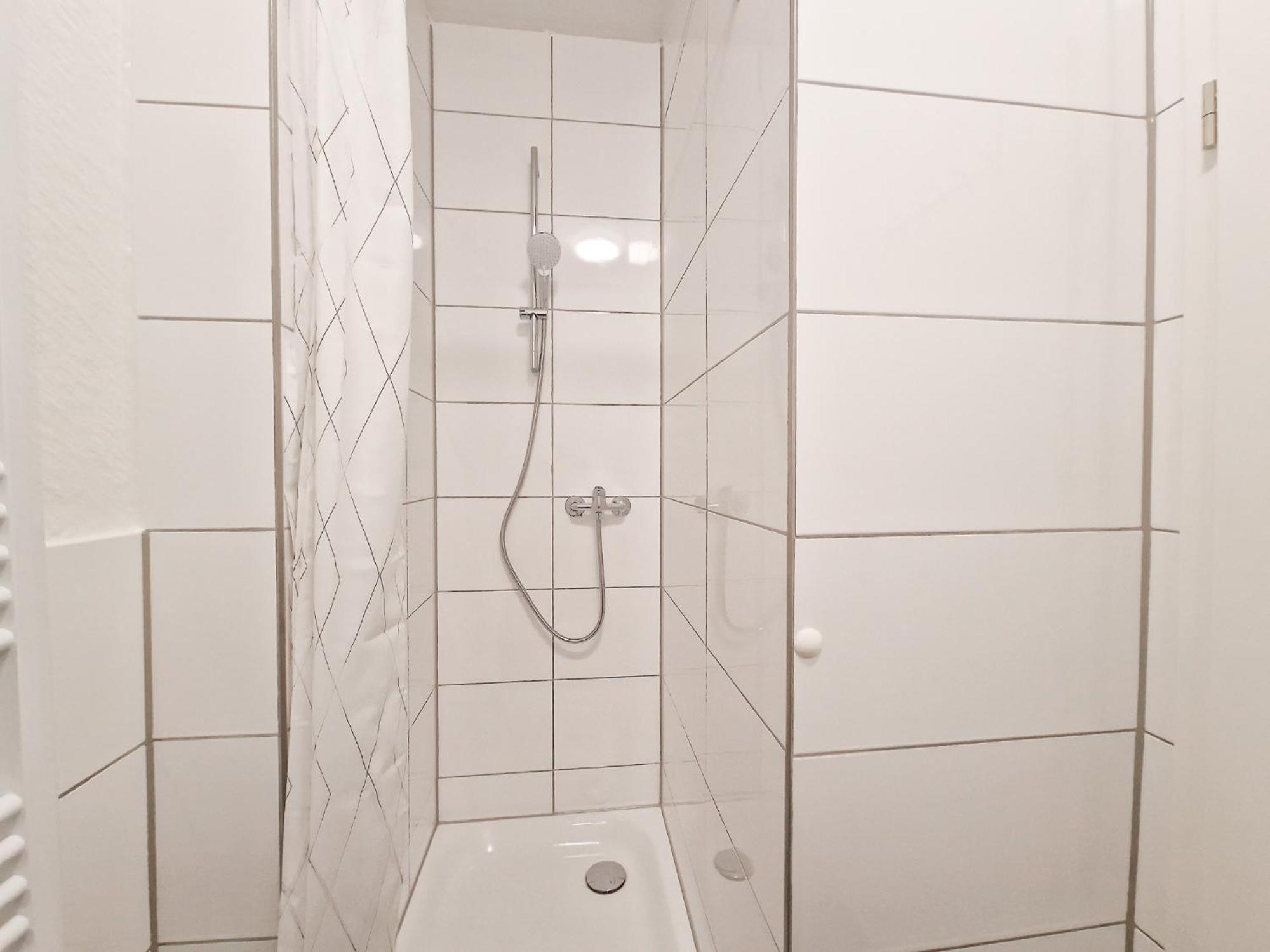 Raj Living - 1 Or 4 Room Apartments - 15 Min To Messe Dus - 10 Min Old Town Dus Дюссельдорф Экстерьер фото